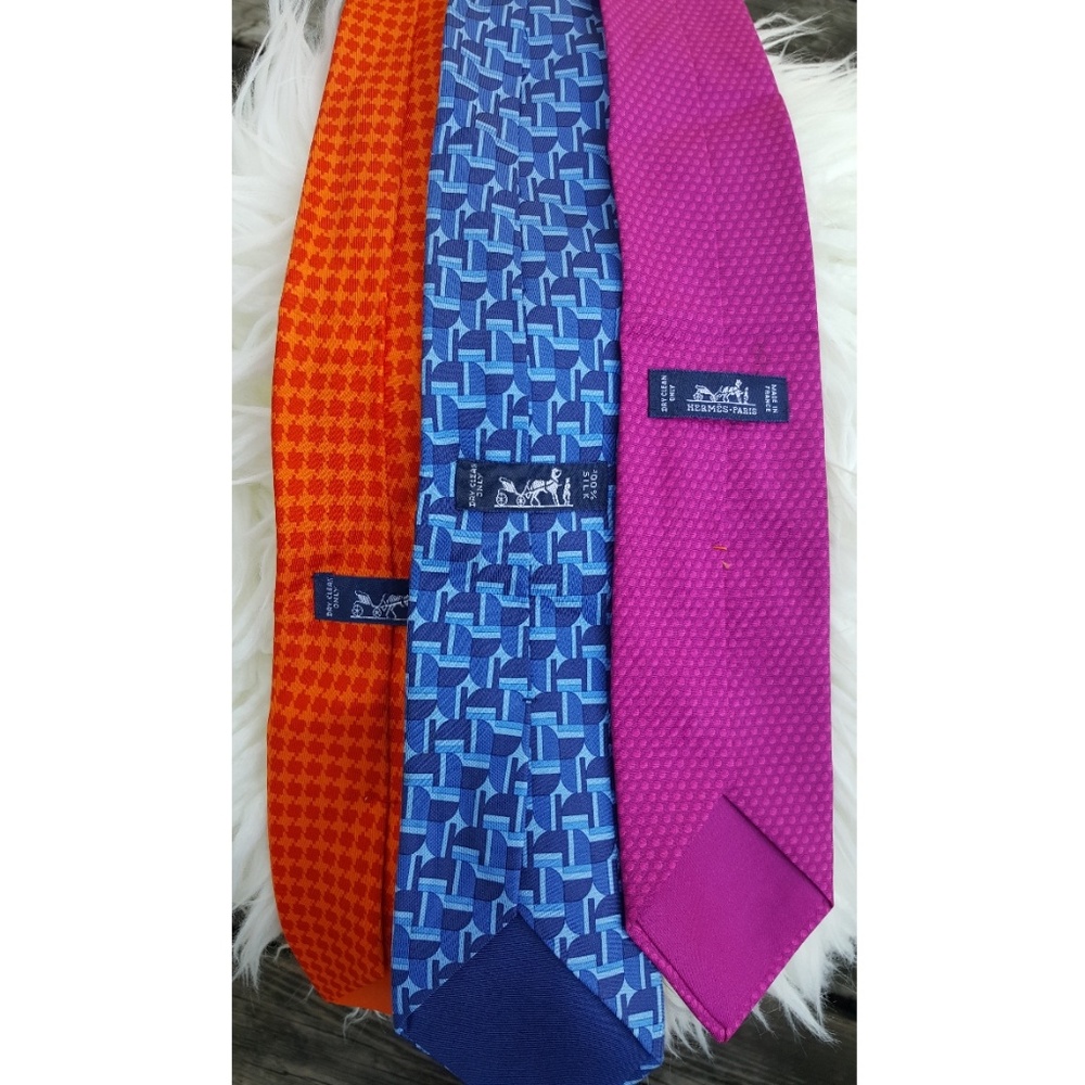 **Limited Edition** Hermès Patterned Tie